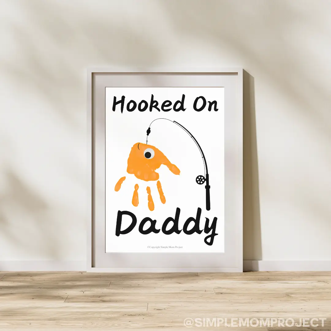 Searching for the perfect gift for Dad that will truly wow him? Introducing the handprint art project, “Hooked on Daddy!” This creative idea is guaranteed to bring a huge smile to his face! Simply print the template, grab some paint, and let those little hands create a unique masterpiece!